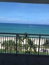 1051 Hillsboro Mile-Unit -608e in Hillsboro Beach, FL - Building Photo - Building Photo