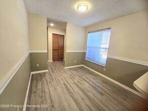 13436 White Plains St in Spring Hill, FL - Building Photo - Building Photo