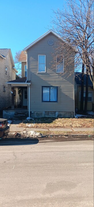 121 Nassau St in Dayton, OH - Building Photo