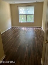 335 St Andrews Pl in Englishtown, NJ - Building Photo - Building Photo