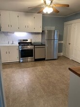 381 Ward St in Wallingford, CT - Foto de edificio - Building Photo
