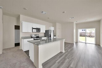 583 Firemoon St in Conroe, TX - Building Photo - Building Photo