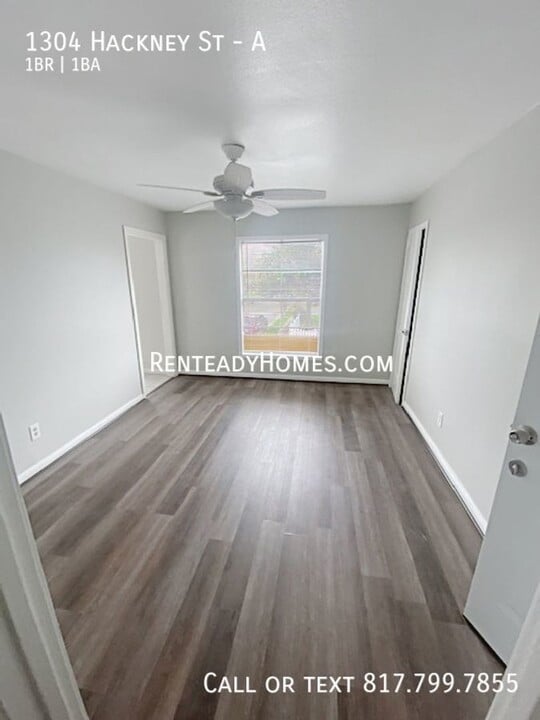 1304 Hackney St Photo