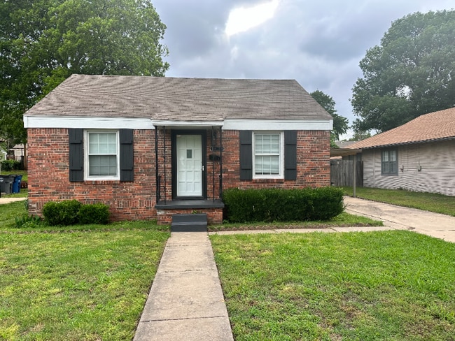 property at 1338 S Pittsburg Ave