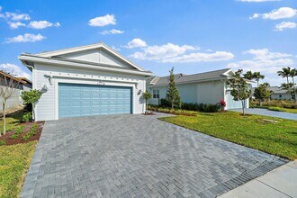 12724 Nautilus Cir in Palm Beach Gardens, FL - Building Photo - Building Photo
