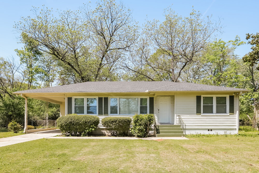 1000 Park Pl in Center Point, AL - Building Photo