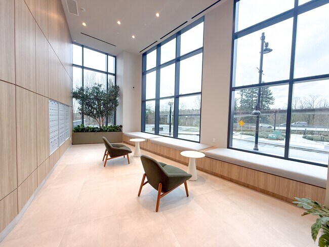 311 Alderson Ave in Coquitlam, BC - Building Photo - Building Photo