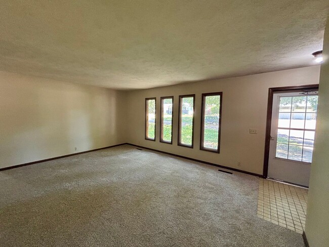 property at 1405 Westwind Dr