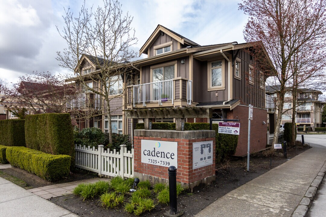 Cadence in Burnaby, BC - Building Photo