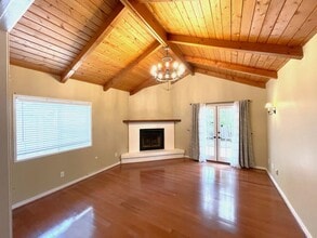 518 W Walnut Ave in Lompoc, CA - Building Photo - Building Photo