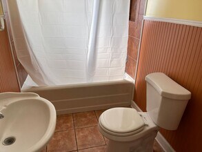 1603 N Martin Luther King Jr Blvd. in Tallahassee, FL - Building Photo - Building Photo