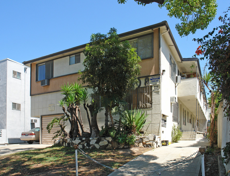 Hayworth Apartments in Los Angeles, CA - Building Photo