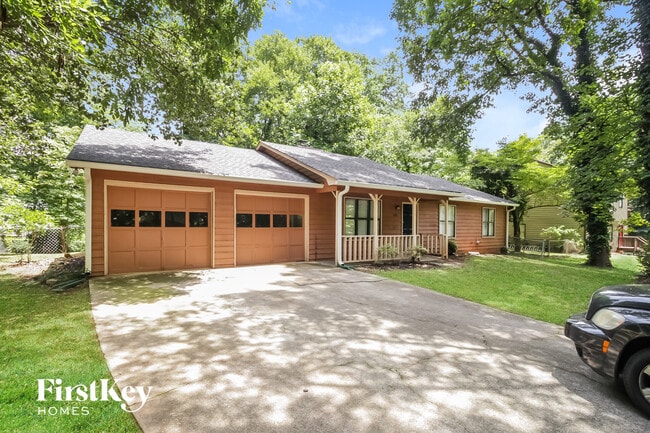 1049 Rolling Green Dr in Acworth, GA - Foto de edificio - Building Photo