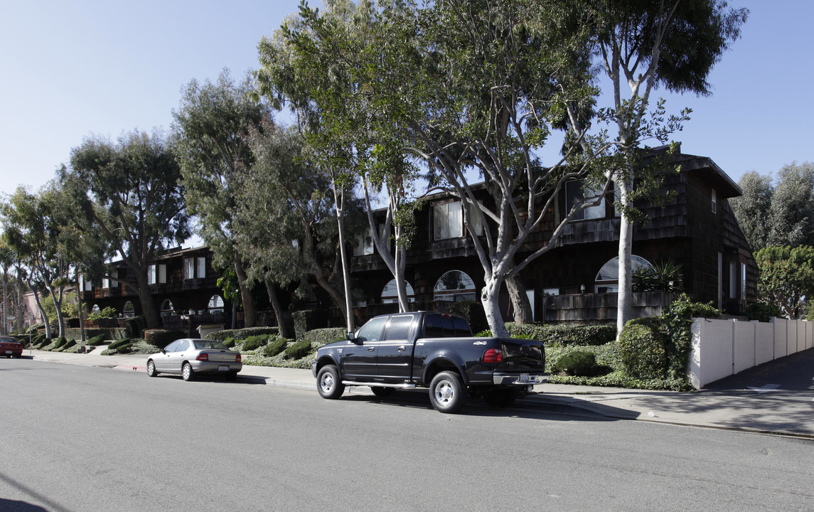 2063 Charle St in Costa Mesa, CA - Building Photo