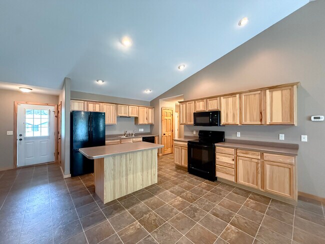 N7768 567th St in Menomonie, WI - Building Photo - Building Photo