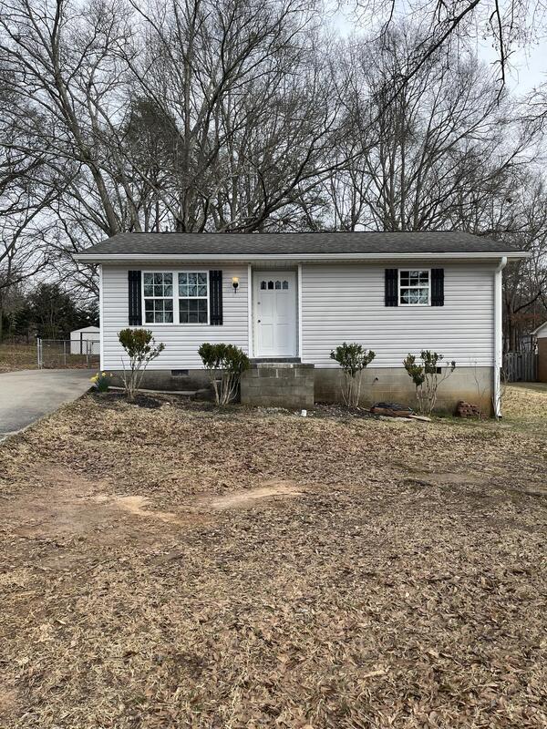 121 Taylors Rd Rentals in Taylors, SC