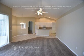 4639 River Overlook Dr in Valrico, FL - Foto de edificio - Building Photo