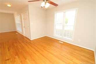 101 Lake Meadow Dr in Apex, NC - Building Photo - Building Photo