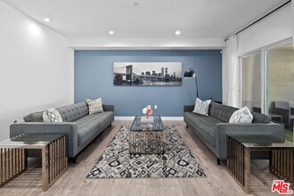 1420 Laurel Ave in West Hollywood, CA - Building Photo - Building Photo