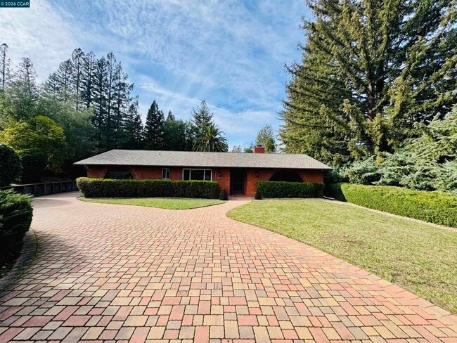 property at 62 Winding Glen