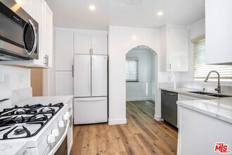 4418 Brunswick Ave in Los Angeles, CA - Building Photo - Building Photo