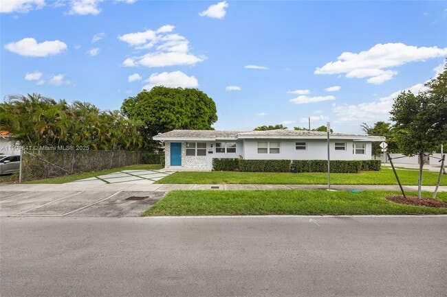 property at 3101 SW 19th St