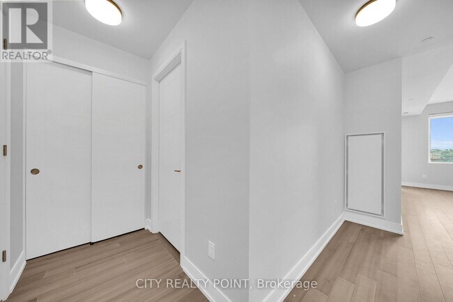 664-664 Spadina Ave. in Toronto, ON - Building Photo - Building Photo