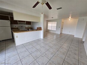 120 Trafalgar Pkwy in Cape Coral, FL - Building Photo - Building Photo