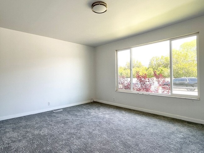 459 N Montgomery St in Salt Lake City, UT - Building Photo - Building Photo