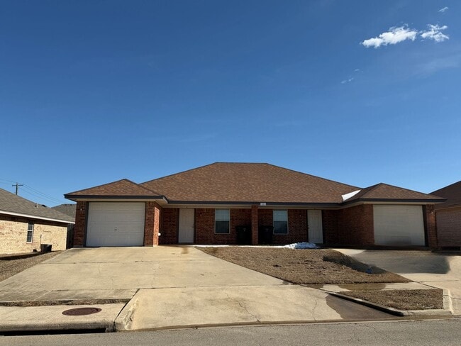 3802 Pecos Dr in Killeen, TX - Building Photo - Building Photo