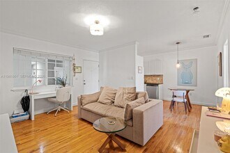 45 Antilla Ave, Unit 3C in Coral Gables, FL - Building Photo - Building Photo