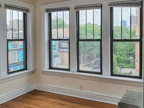 2862 N Clark St, Unit 2876-3 in Chicago, IL - Building Photo - Building Photo