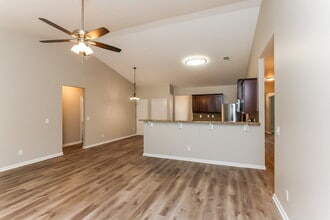 176 Inverness Ave in Newnan, GA - Building Photo - Building Photo