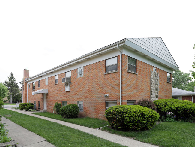 172 E Lorraine Ave in Addison, IL - Foto de edificio - Building Photo