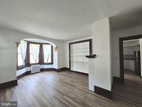 53 E Centre St in Woodbury, NJ - Building Photo - Building Photo
