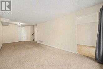 1073 Marconi Ave in Kanata, ON - Building Photo - Building Photo