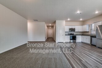 2525 Comal Creek Dr in Glenn Heights, TX - Building Photo - Building Photo
