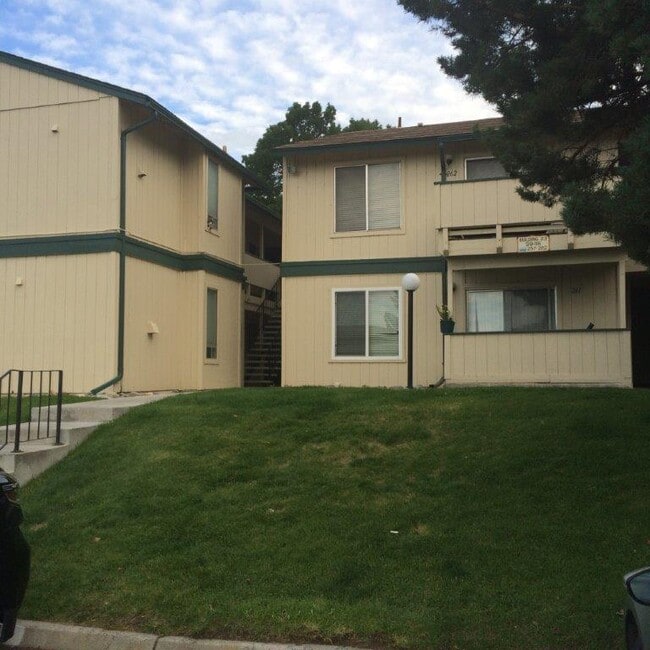 property at 3948 Clear Acre Ln