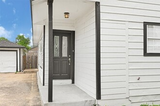 8005 Wiggins St in Houston, TX - Building Photo - Building Photo