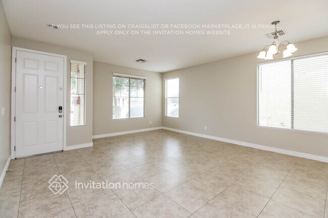 1015 W Desert Valley Dr in San Tan Valley, AZ - Building Photo - Building Photo