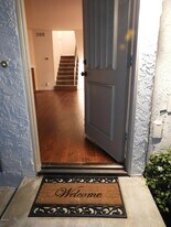 1299 Ramona Dr in Thousand Oaks, CA - Building Photo