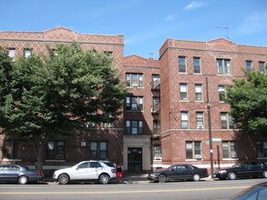 3142 Coney Island Ave in Brooklyn, NY - Foto de edificio - Building Photo