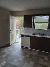 913 N 7th St, Unit Unit C in Copperas Cove, TX - Foto de edificio - Building Photo