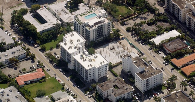 1045 92nd St in Bay Harbor Islands, FL - Building Photo - Primary Photo