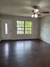 2013 Paris Rd in Knoxville, TN - Building Photo - Building Photo