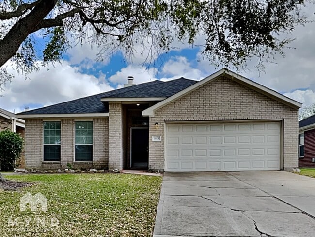 property at 1815 Sherwood Forest Cir