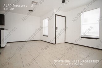 8489 Roseway Dr-Unit -A in El Paso, TX - Building Photo - Building Photo