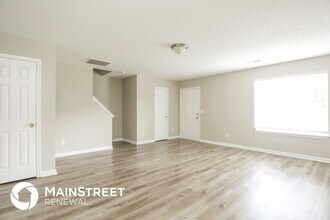 2015 Chapel Park Ln in Greensboro, NC - Building Photo - Building Photo