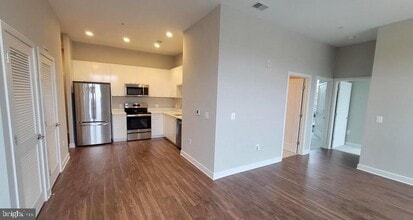 989 S Buchanan St in Arlington, VA - Building Photo - Building Photo