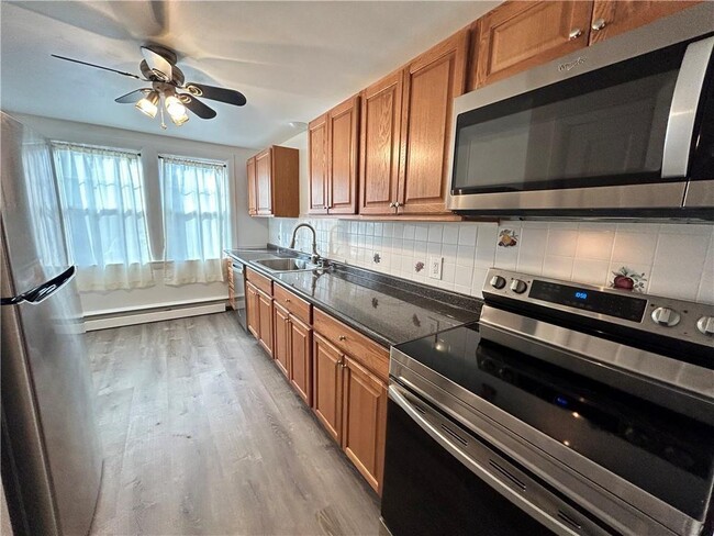 20 W Allenton Rd in North Kingstown, RI - Building Photo - Building Photo